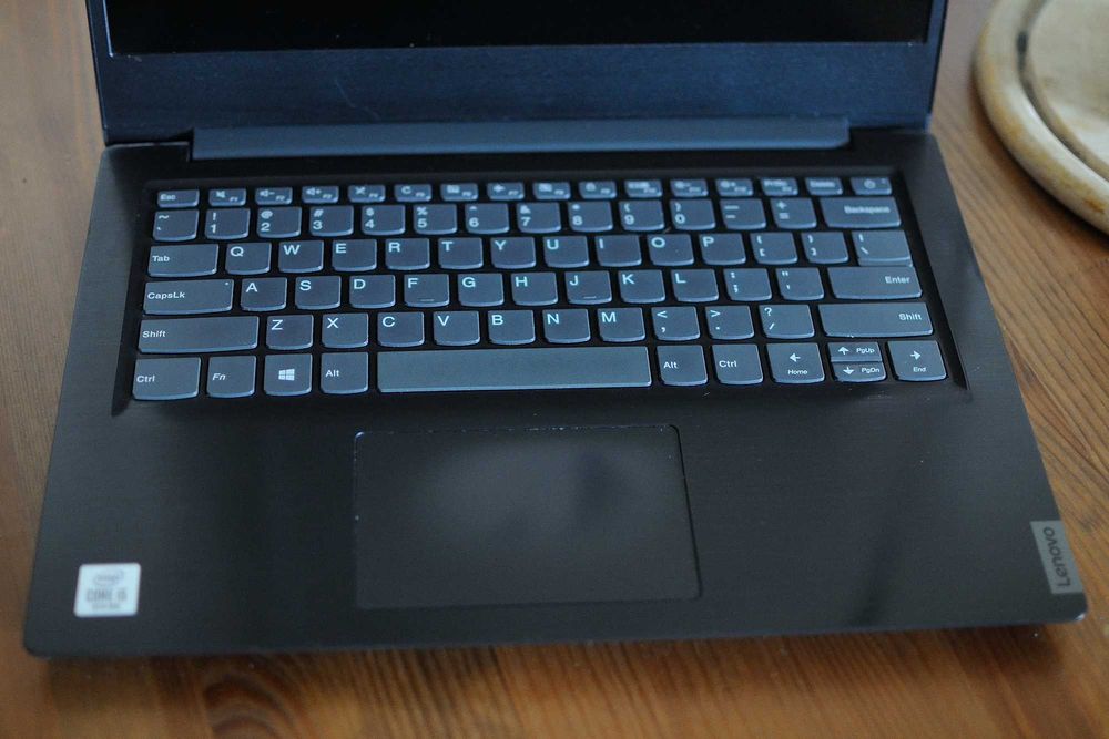 Laptop  LENOVO S145-14IIL (uszkodzony)