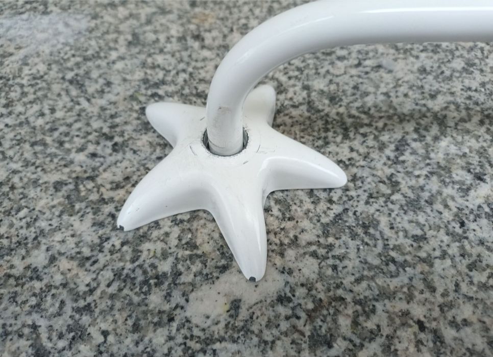 Toalheiro branco