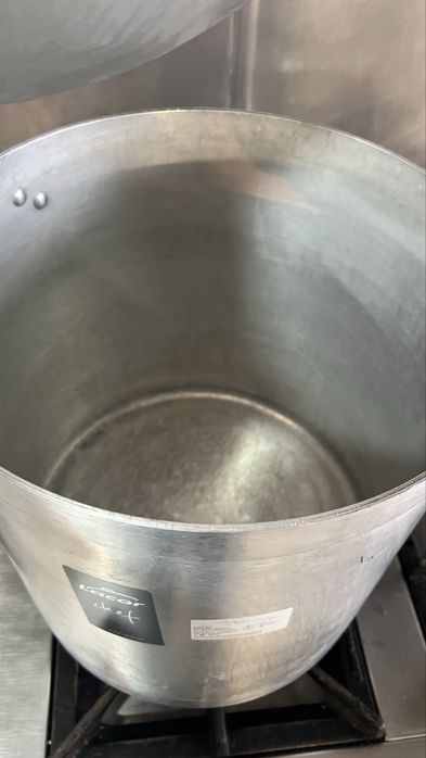 Panela grande para uso profissional