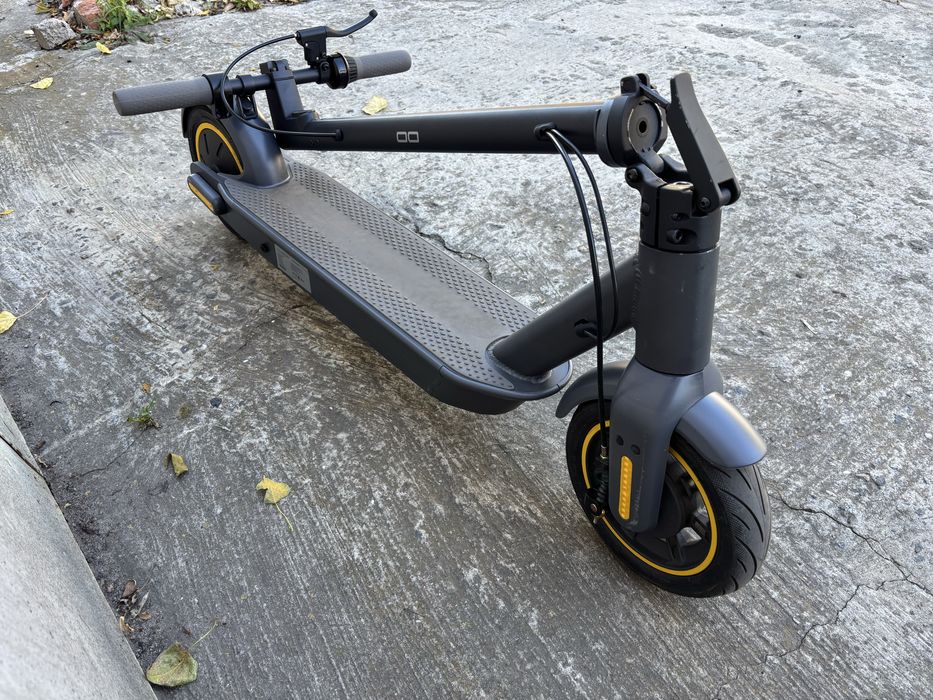 Продам електросамокат KUGOO  G30 Max 500W 18h сірий
