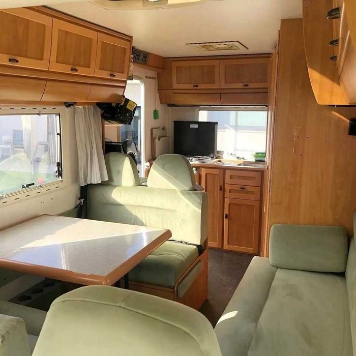 Autocaravana Hymer Integral 2.8 - 6 Lugares Livrete