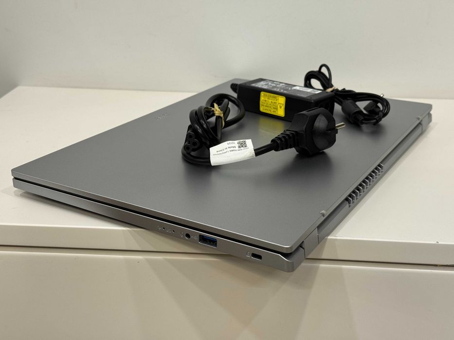 Ноутбук 15.6" IPS Touch AMD Ryzen 5 7520u 16GB/512GB SSD Acer Aspire 3