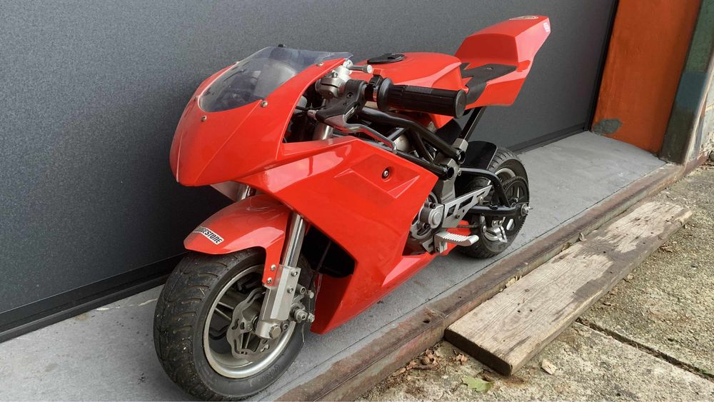 Pocket bike po licznych modyfikacjach
