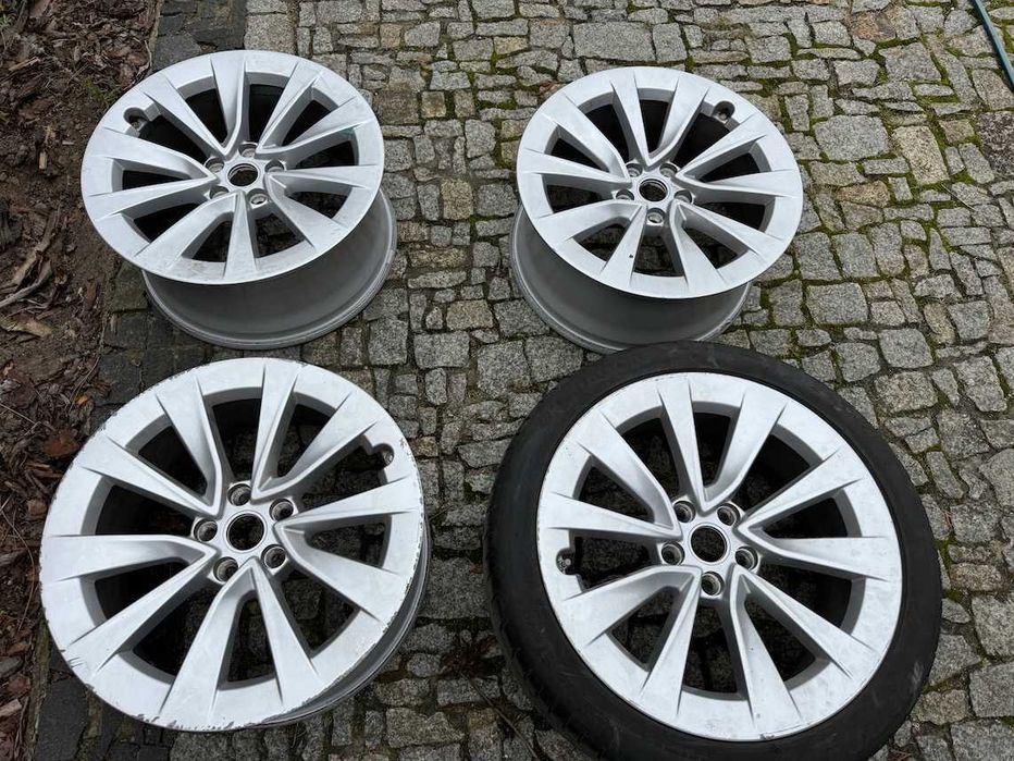 Tesla Model 3 диски диск