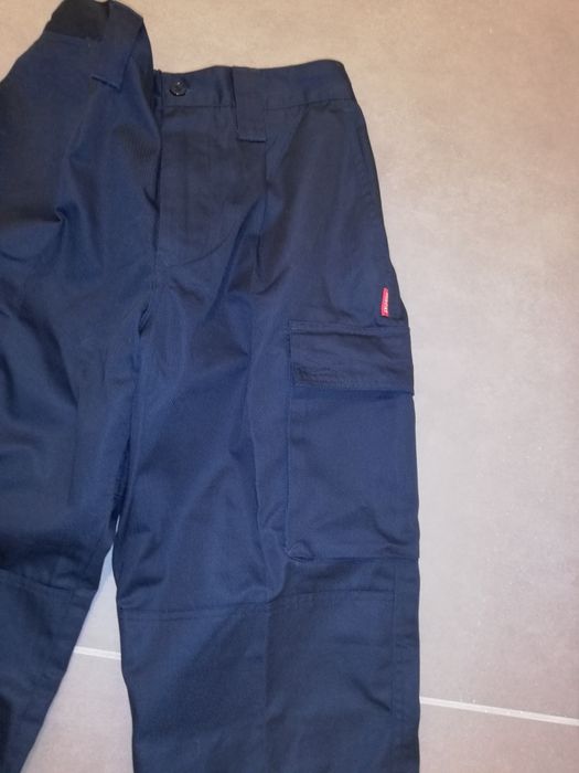 Calça multibolsos reforçadas T-42 - nova