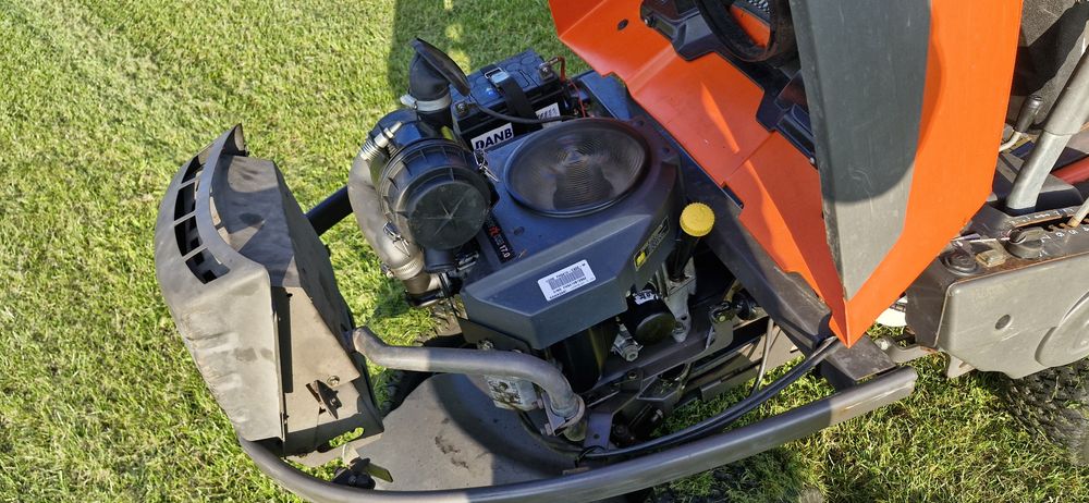 Traktorek kosiarka Husqvarna Rider PR17 AWD 4x4 wspomaganie