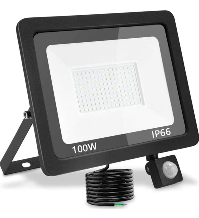 Reflektor zewnętrzny LED treoir z czujnikiem ruchu 100W