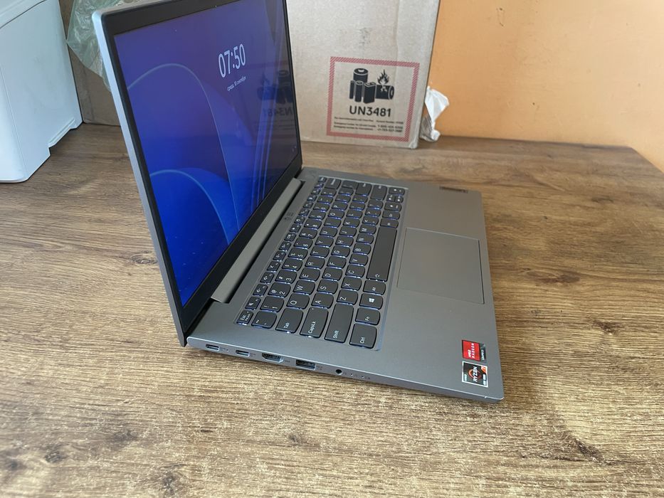 Ноутбук 14” lenovo ryzen 7 16gb, 256