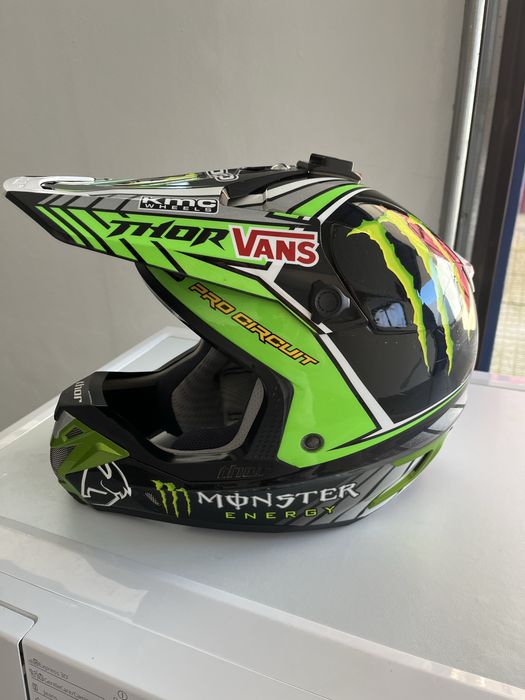 Capacete Monster Energie Pro circuit Oficial Thor