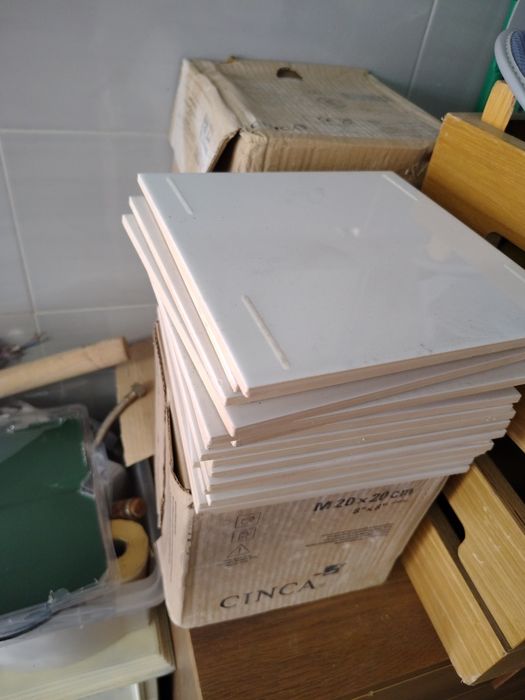 Cerâmico branco 20*20