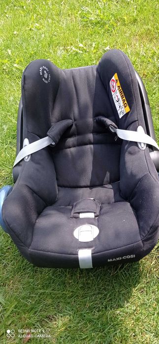 MAXI-COSI Cabriofix 0-13 KG Essential Black+ BAZA