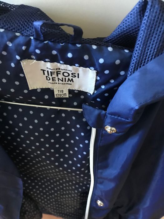 Casaco Rapariga impermeável azul com capuz