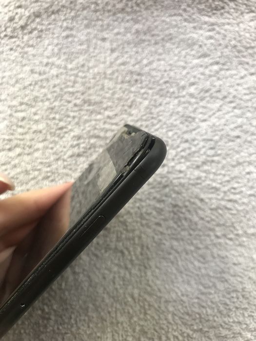 Продам на запчасти Iphone 7 (256 Gb)