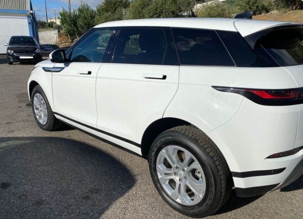 Range Rover Evoque 2021 Híbrido com 16.500 Km trabalha e anda.