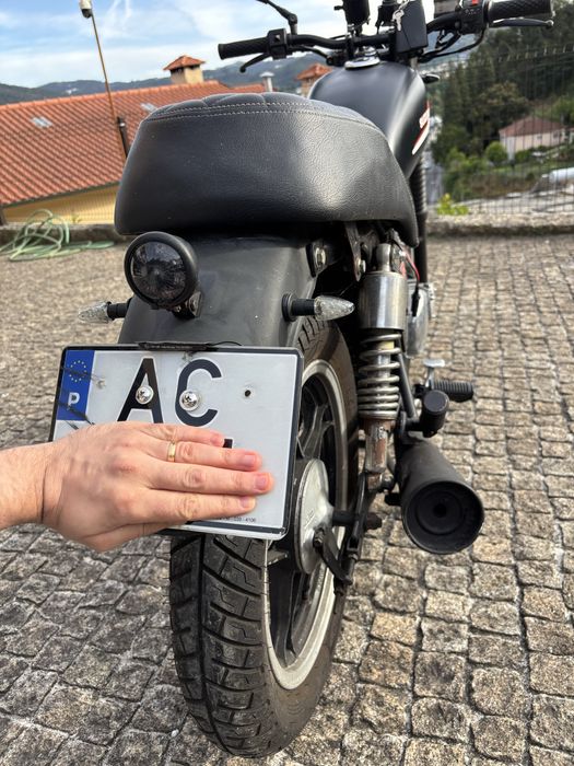 Suzuki GN125 para venda