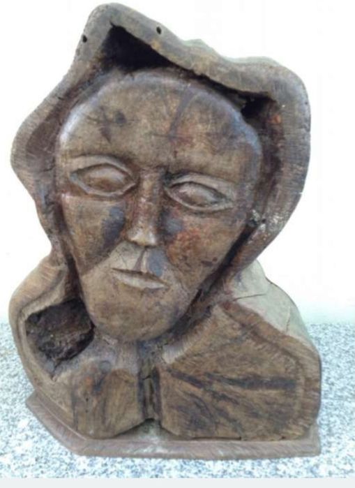 Escultura de madeira