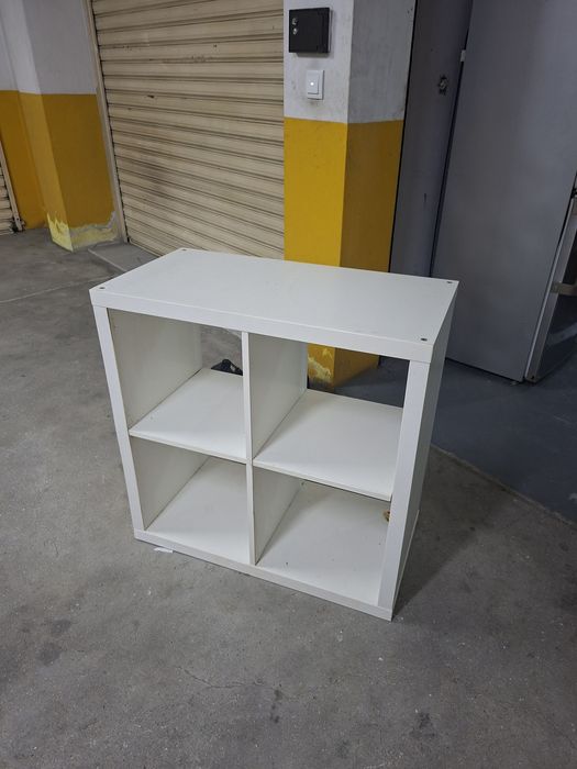 Estante branca Ikea