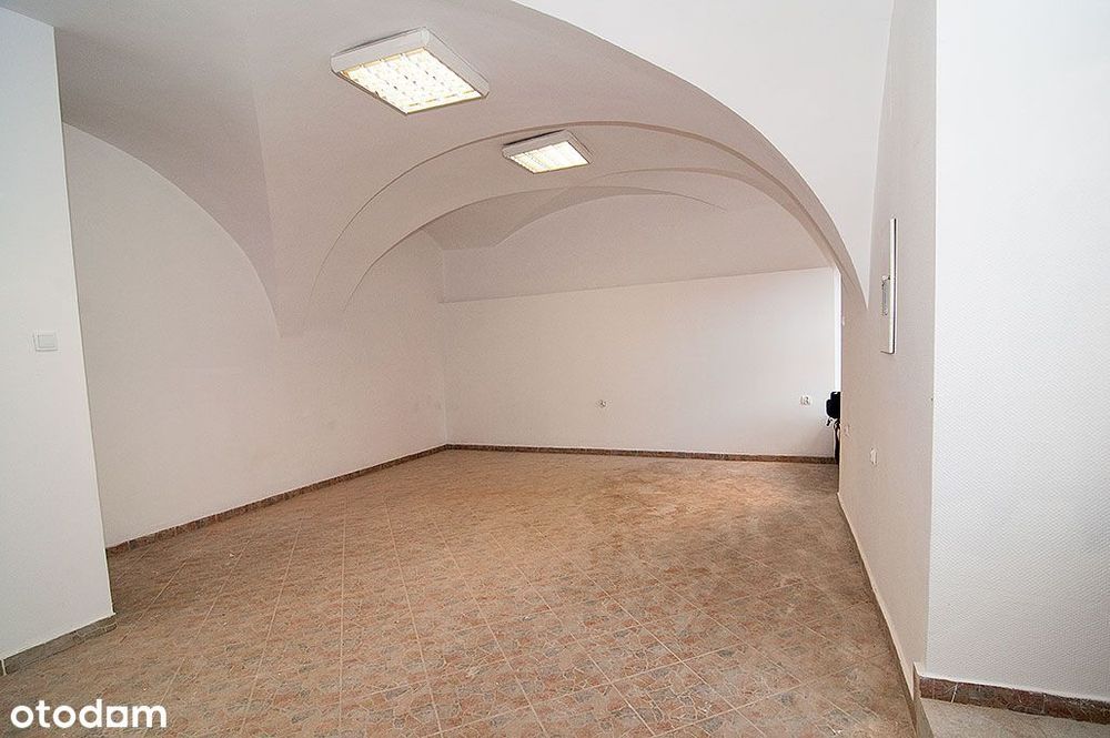 Lokal w ścisłym centrum. Jawor, Rynek.