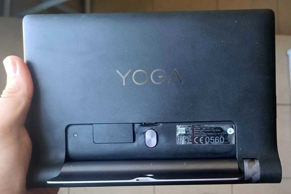 Lenovo Yoga Tab 3 ZA0H0064US, 10.1" на запчастини + чохол