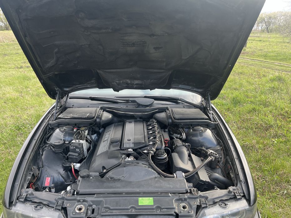 BMW e39 2.5 газ/бенз