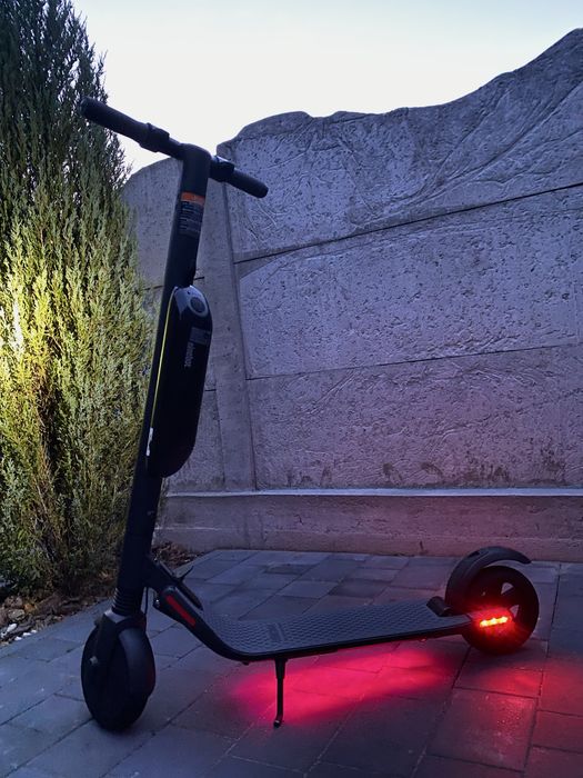 Електросамокат ninebot es4.