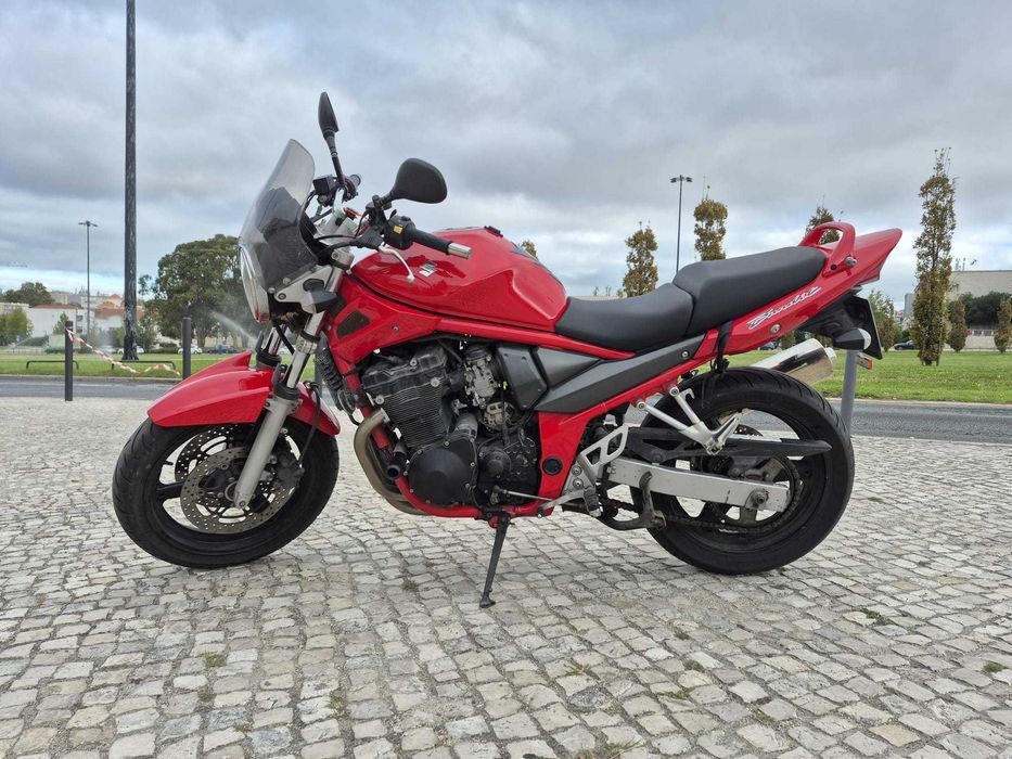 Suzuki GSF Bandit 650, de 2006 (Carburada)