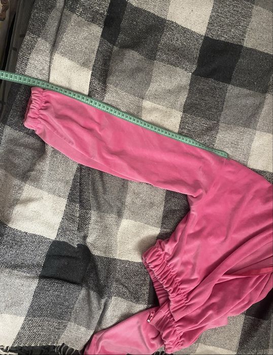 Велюровий спортивний костюм жіночий