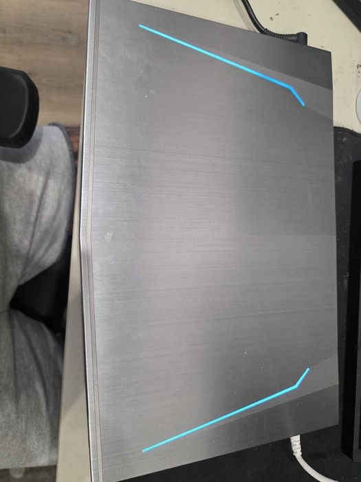Portatil clevo com i7 8750h + gtx 1070 16gb ram ddr 2400mhz ssd250gb + hdd 1tb