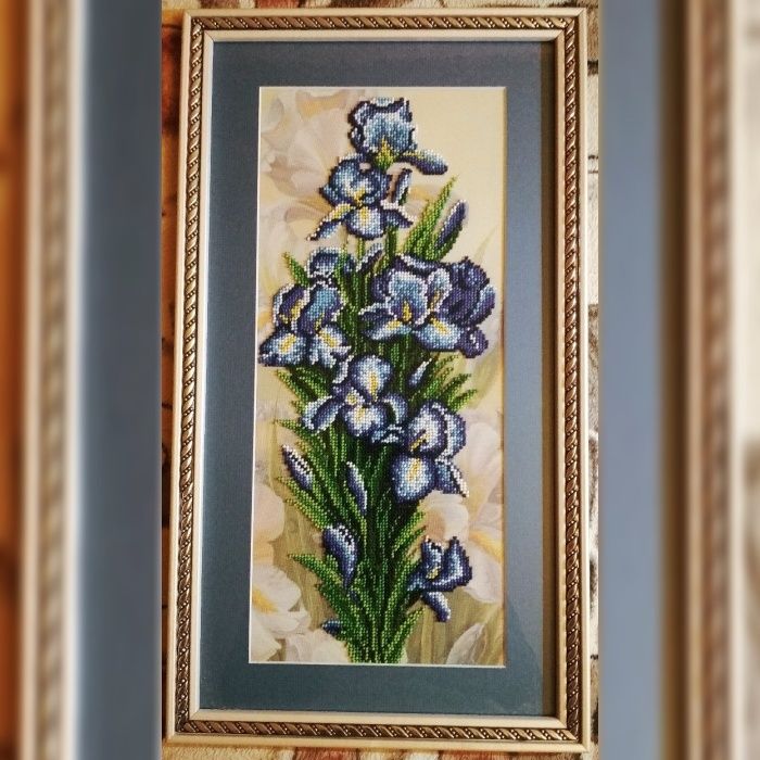 Картина вишита бісером Сині іриси