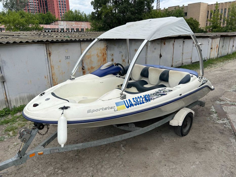 Катер Bombardier BRP Sportster 2000