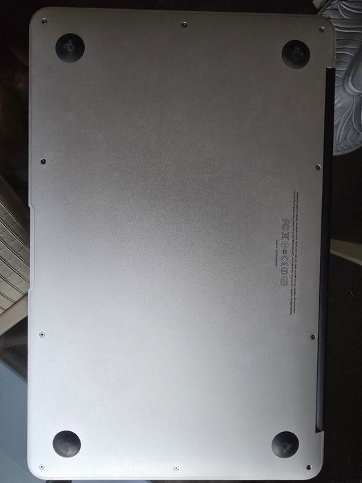 MacBook Air 11" (Mid 2011) | Intel Core i7 | Bateria Nova | Excelente Estado