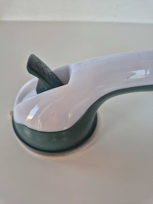 Uchwyt łazienkowy na przyssawki 20 cm