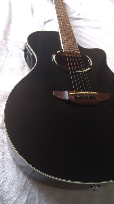 Violão eletrico YAMAHA APX em excelente estado