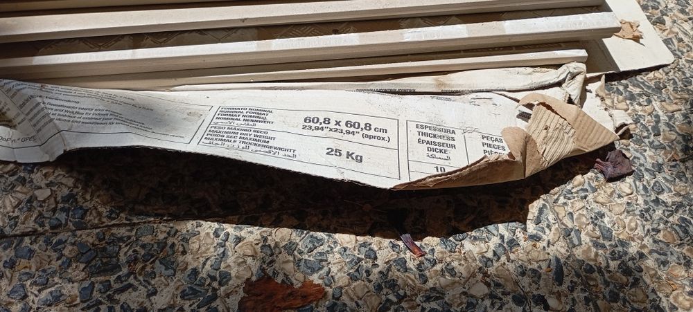 Love Tijoleira de 60,8 por 60,8