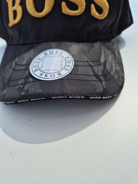 Nowa czapka BOSS Hugo Boss z metką - czarna camo, złote logo, regulowana