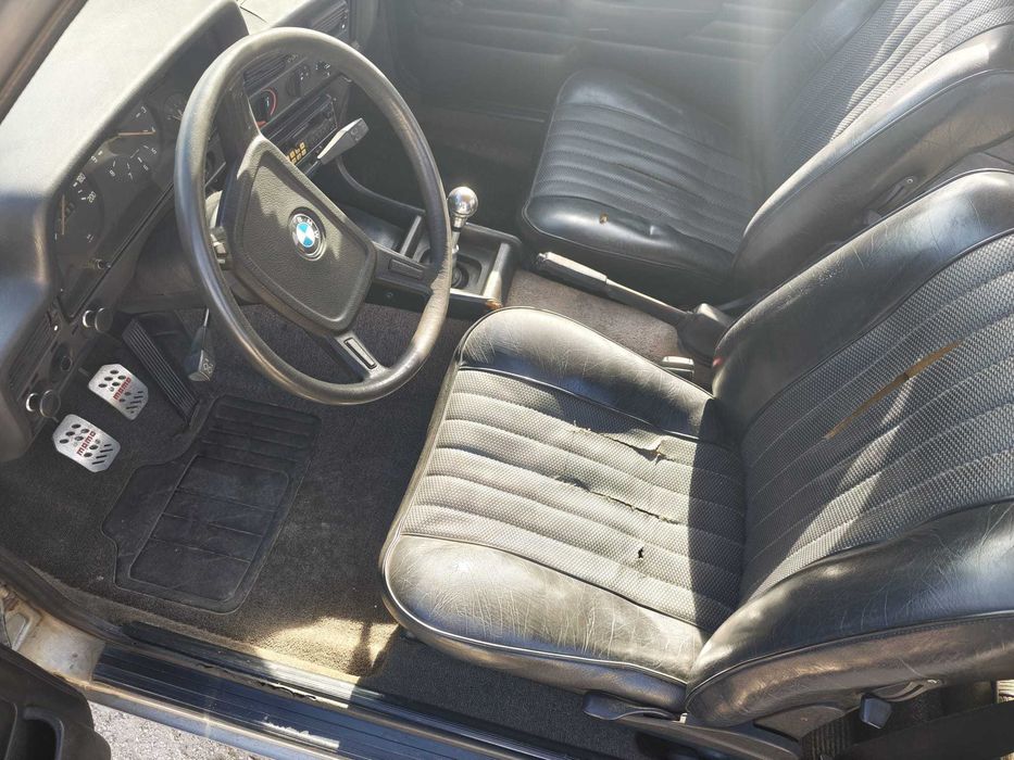 BMW E21 318 Clássico
