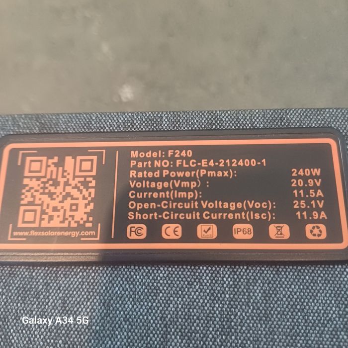 Портативна сонячна панель FlexSolar 240 Вт