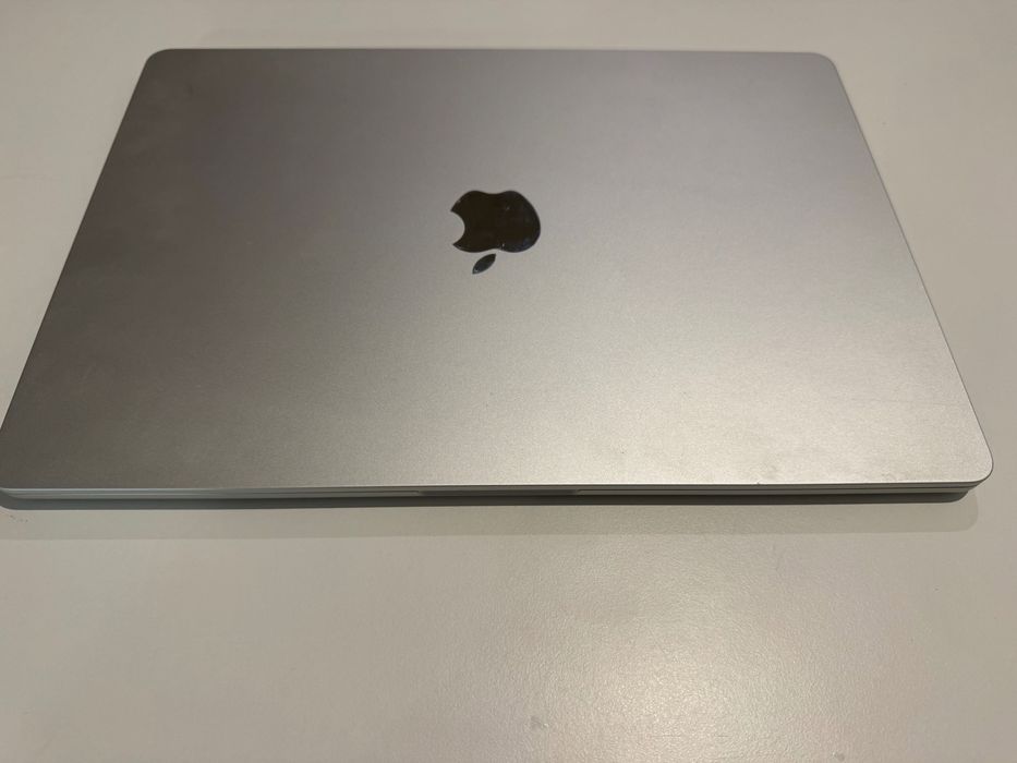 MacBook Air 15" M2 / 8 GB RAM / 512 GB SSD Silver (Офіційний, укр. клавіатура)