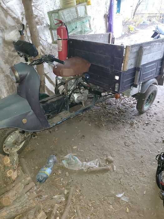 Продам  муравей 150