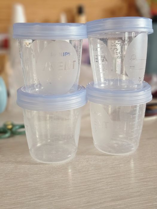 Контейнери для зберігання молока Avent