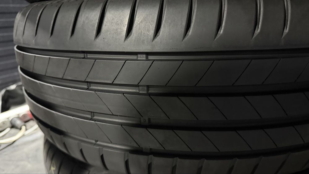шини б.у літо 235/55 R18 - BRIDGESTONE - Turanza 005 Склад шин