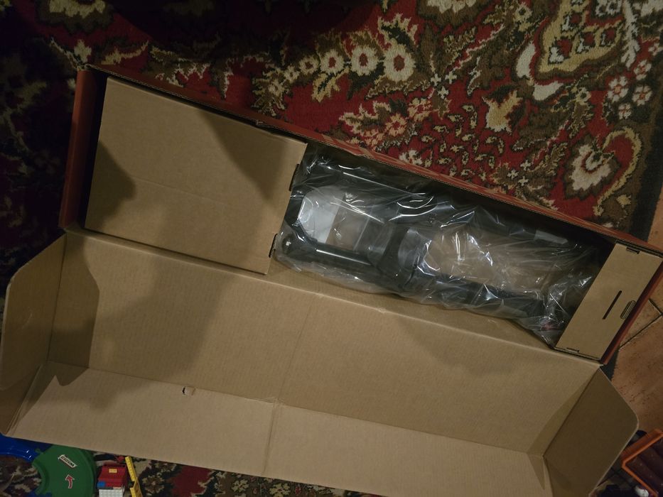 NOWY Marzocchi Super Z 29" | 180mm | GRIP X | Boost | Okazja!