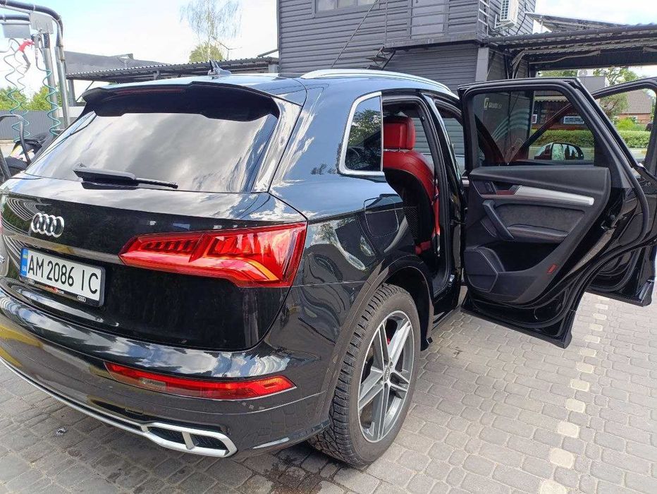 продам Audi Sq5 Premium Plus