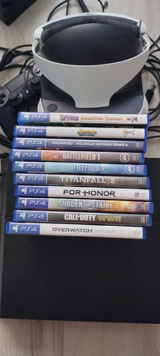 Konsola PlayStation 4+VR+gry 9 płyt  cały zestaw!!!