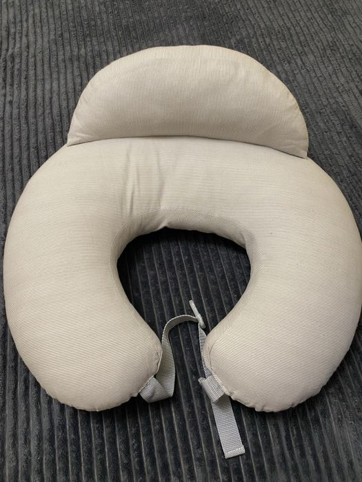 Подушка для годування