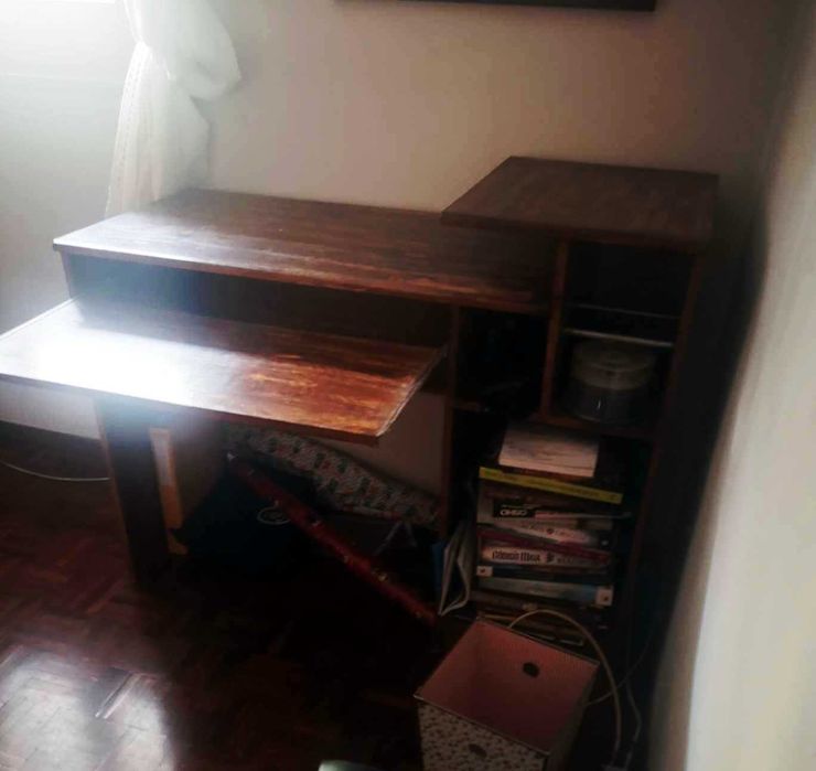 Secretária   C105xL45xA(máxima)80 BAIXA DE PREÇO