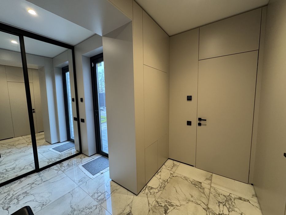 Оренда сучасного будинку-дачі в Нових Безрадичах 30хв до центру Києва