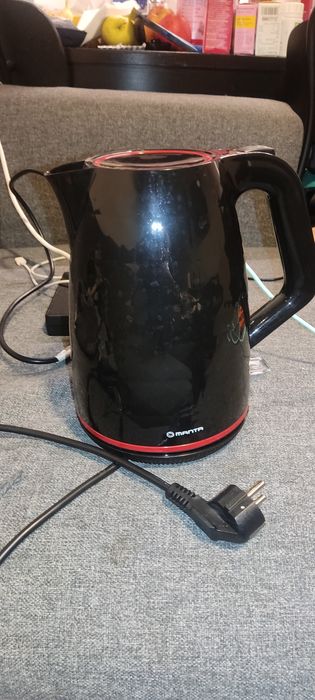 czajnik elektryczny Manta KTL 9230B, moc 2150 W