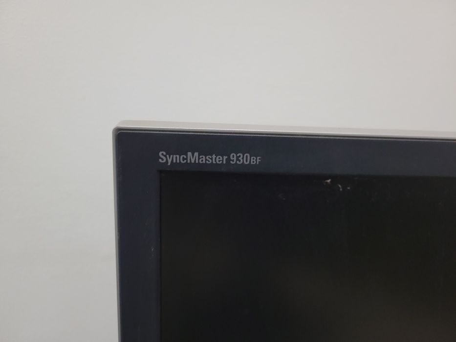 Монитор Samsung SyncMaster 19"/17",