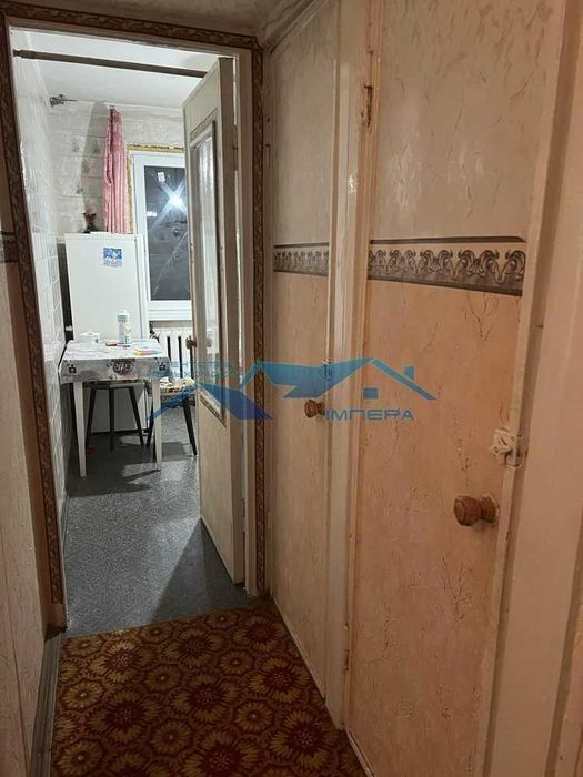 Продаж 4кімнатна квартира під ремонт на Алмазному